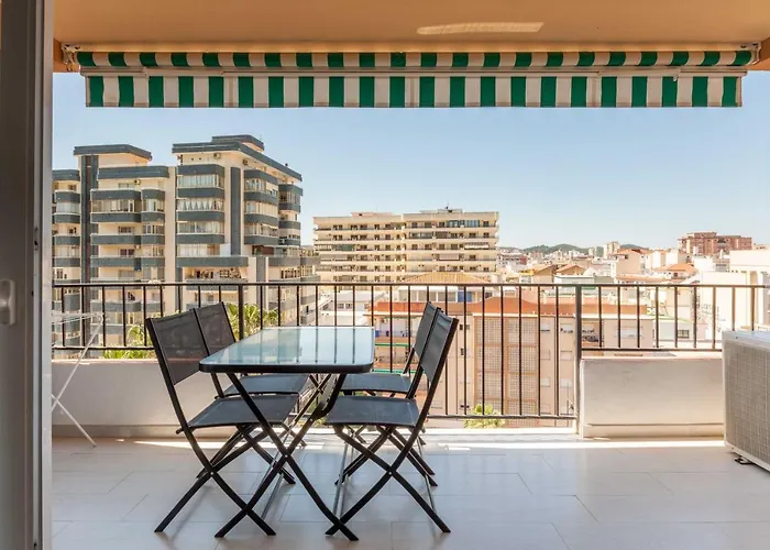 شقة With Balcony By Costarentals - Ref 92 فوينخيرولا