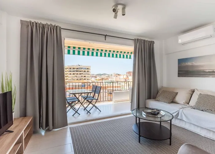 شقة With Balcony By Costarentals - Ref 92 *