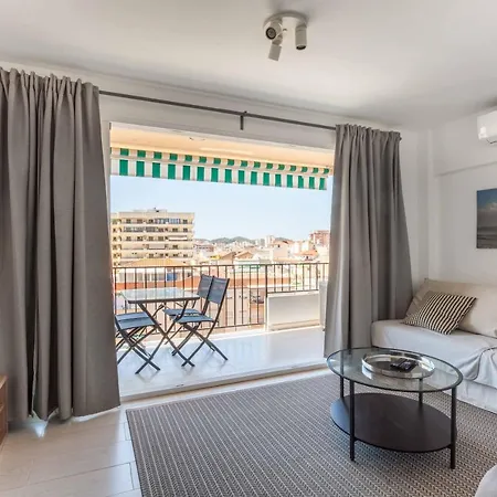 Apartament With Balcony By Costarentals - Ref 92 *